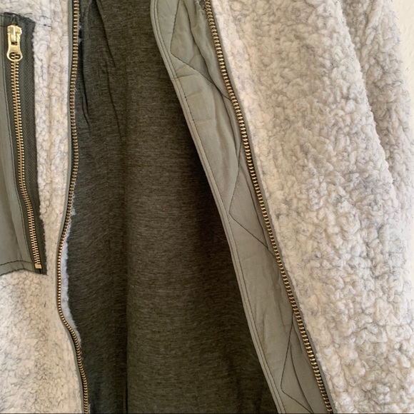 SOLD We the free people Rivington Sherpa jacket - Picture 9 of 10